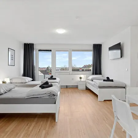 With Balcony In * Moerfelden-Walldorf