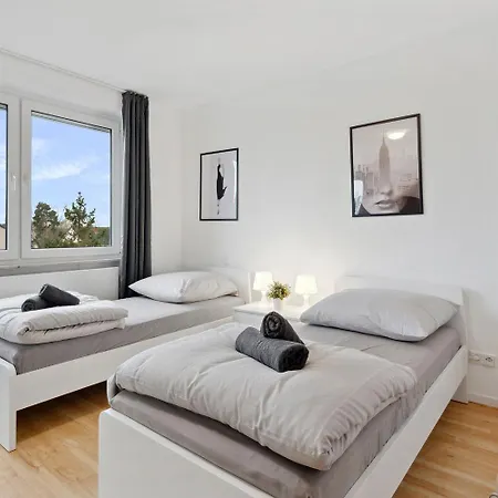 With Balcony In Apartmán Mörfelden-Walldorf