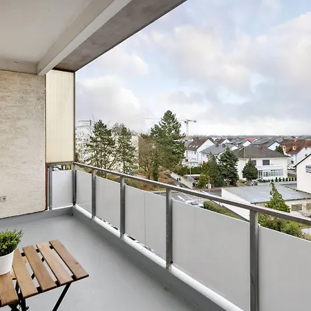 With Balcony In Appartement Mörfelden-Walldorf